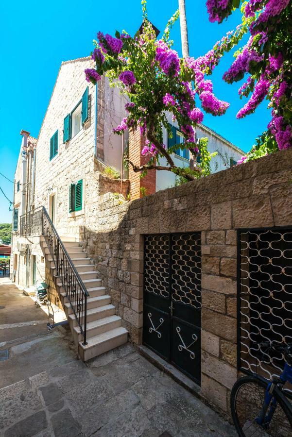 Sun And Stone Apartment Цавтат Экстерьер фото